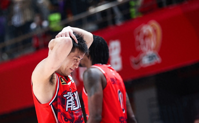 广州队末节崩盘遭宁波逆转 郭艾伦伤退赛季报销