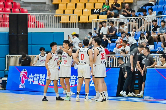 广州队末节崩盘遭宁波逆转 郭艾伦伤退赛季报销