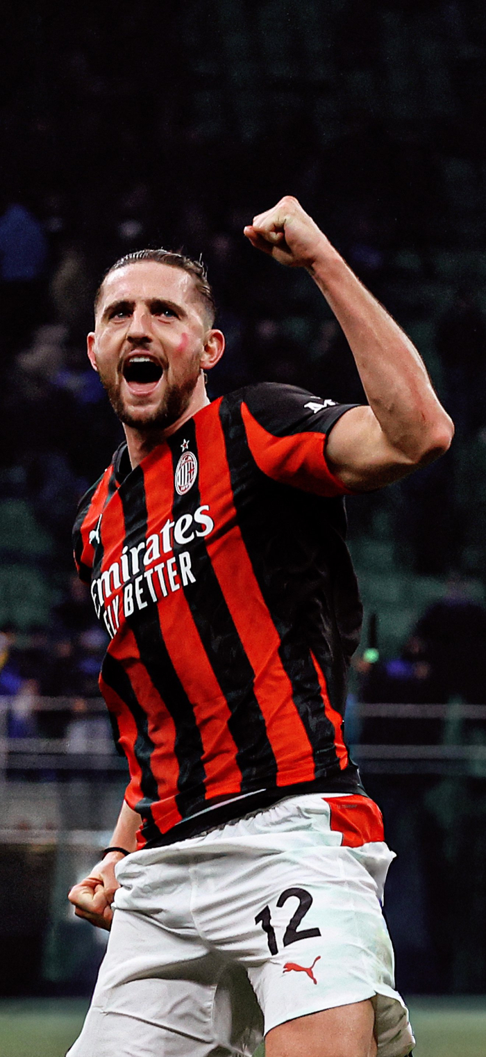 拉比奥特转会米兰引发球迷热议