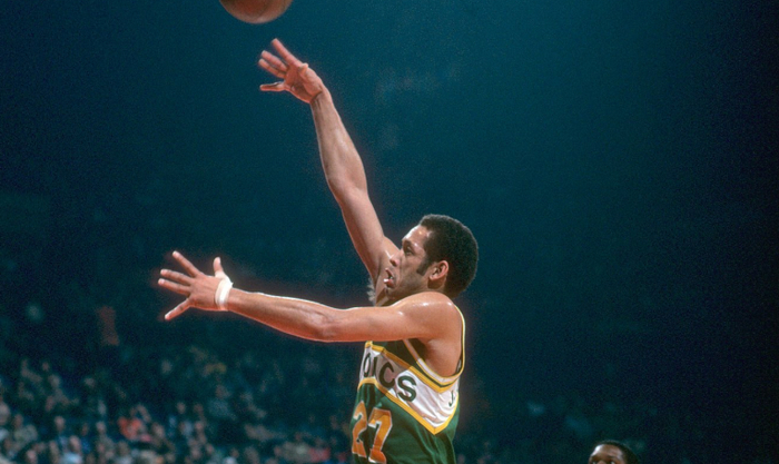 后波波维奇时代马刺新帅约翰逊开启王朝复兴之