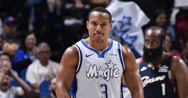 贝恩决胜三分绝杀魔术 骑士客场告负